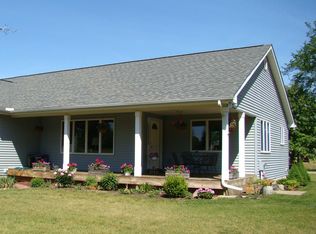 4926 Walz Rd, Jackson, MI 49201