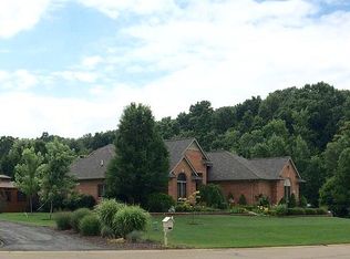 1689 Kriss Xing, Brighton, MI 48114