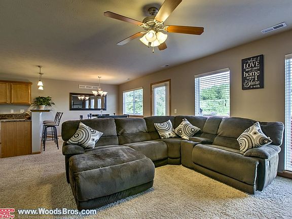 5th image of 734 Norwood Dr