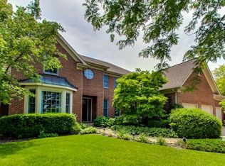 2111 Stratford Ln, Glenview, IL 60026