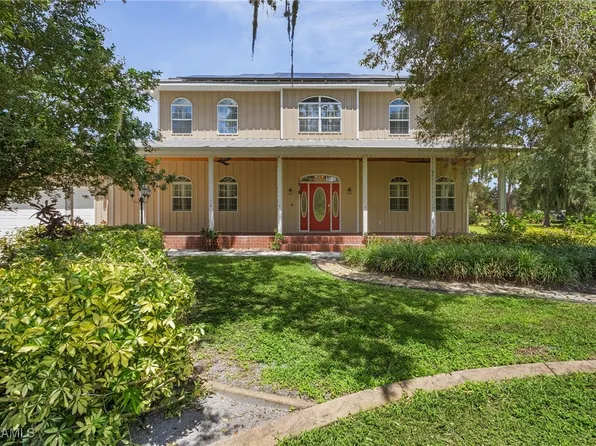 21621 Park St, Alva, FL 33920