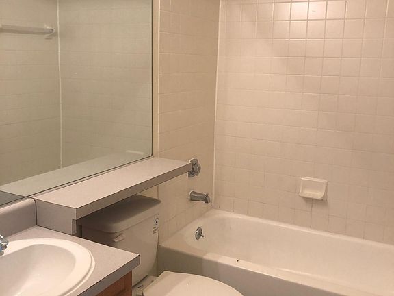 2nd image of 637 Cooperstown Ct