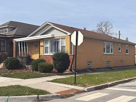 3rd image of 9200 S Racine Ave