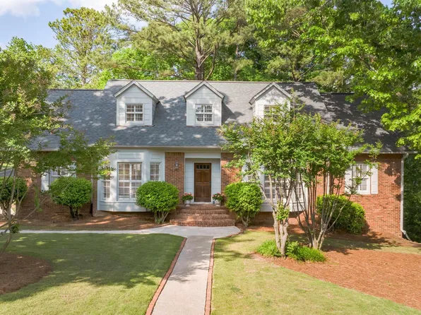 4925 Brandywood Cir, Mountain Brook, AL 35223