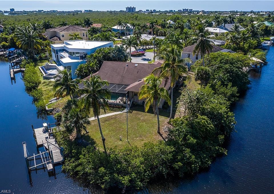 1st image of 17911 Palm Cir