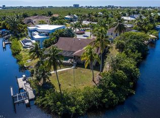 17911 Palm Cir, Fort Myers Beach, FL 33931