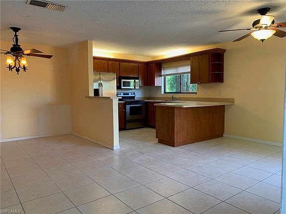 2nd image of 1464 Park Shore Cir APT 2