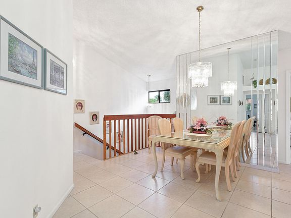 5th image of 23 Via De Casas Sur APT 201