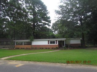 507 E 12th Ave, Crossett, AR 71635