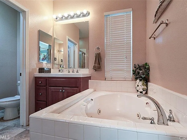 24032 Cottage Circle Dr — Photo 12