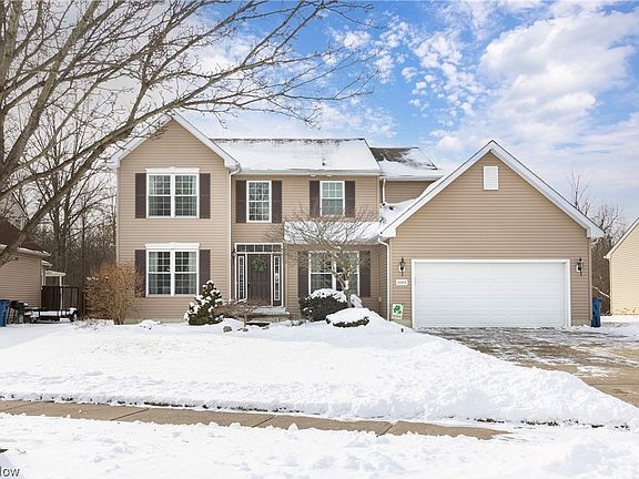 2nd image of 32859 Walnut Dr