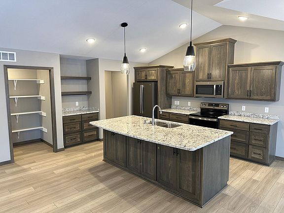 5th image of 1917 68th Ave N