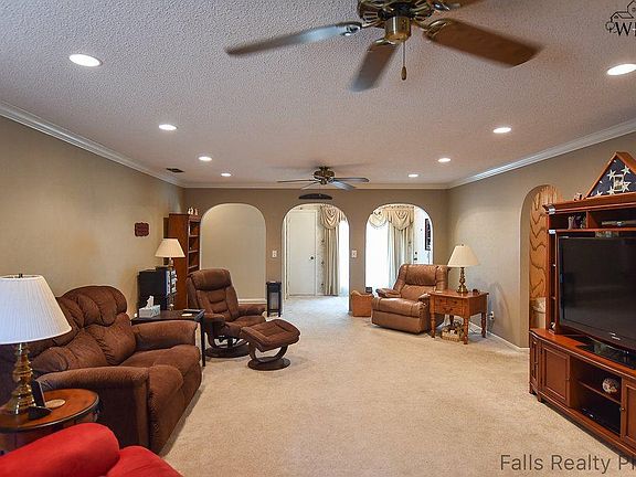 5th image of 4200 Canberra Dr