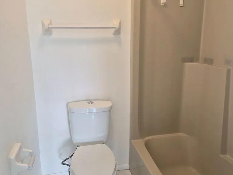 1424 Stonebridge Cir #L9 — Photo 18