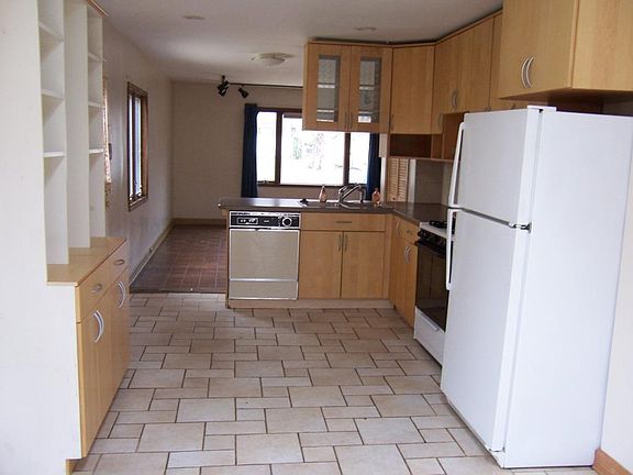 3rd image of 3612 Heather Ct