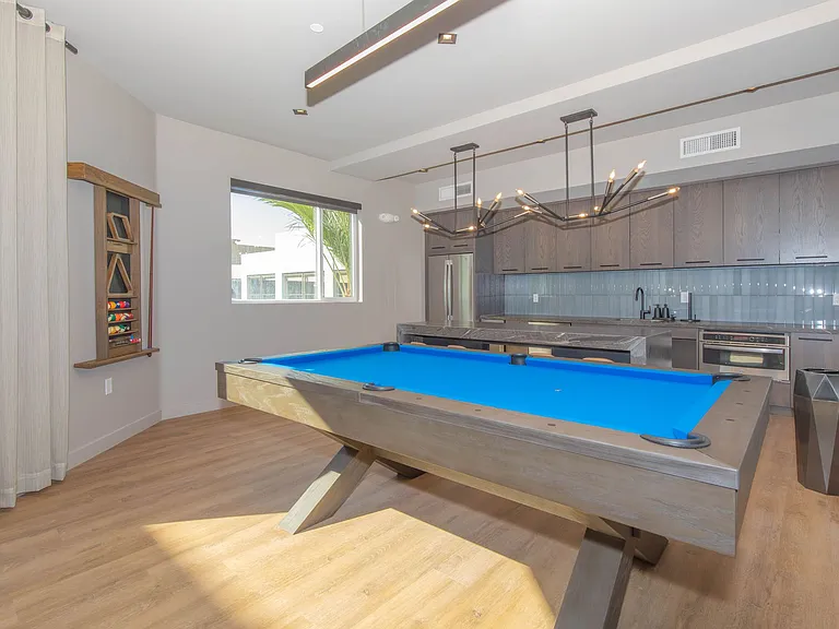 DC Heights Apartments — Photo 11