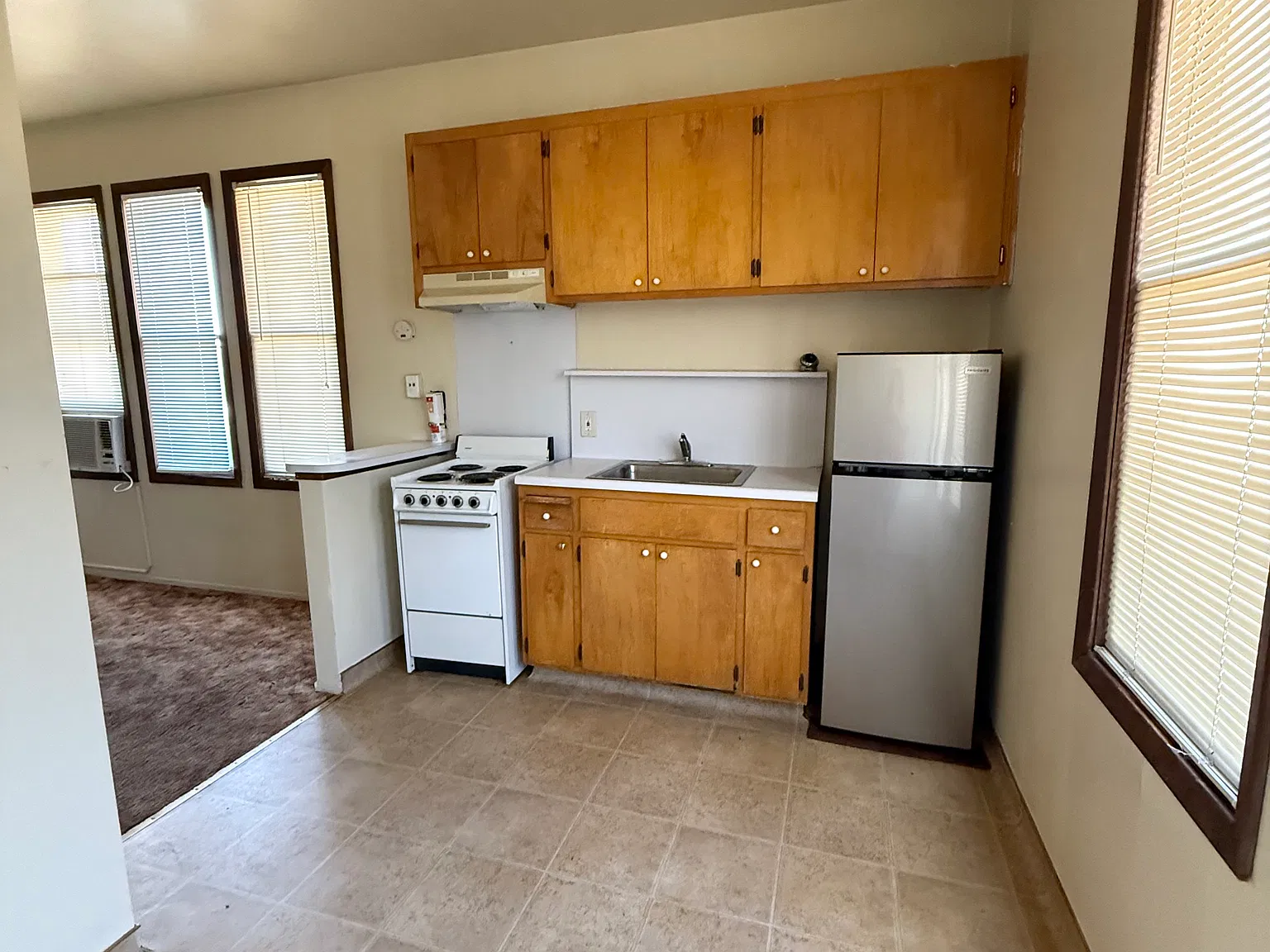 Studio, 500 sqft, $950 — Photo 4