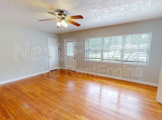 8229 Hogan Rd, Jacksonville, FL 32216