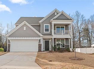 4064 Glenn Knoll Ln, Winston Salem, NC 27107