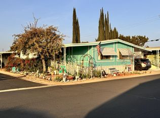581 N Crawford Ave #2, Dinuba, CA 93618
