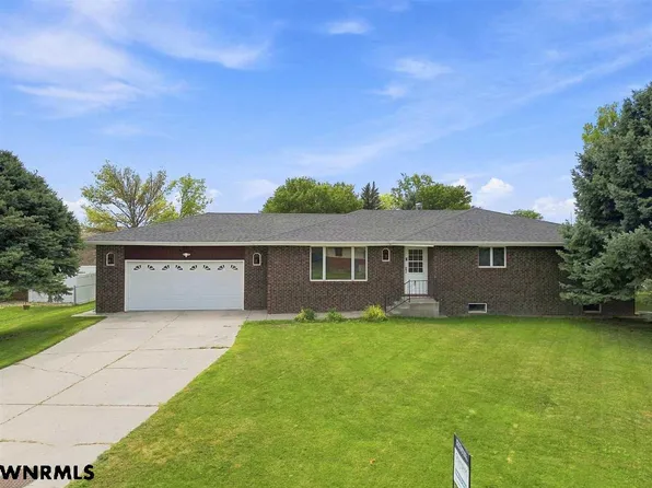 1765 21st St, Gering, NE 69341