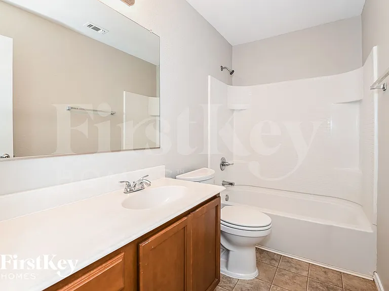 204 Troy Lane Red — Photo 14