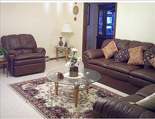 2nd image of 909 Essex Dr