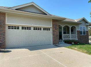 16011 Sprague St, Omaha, NE 68116