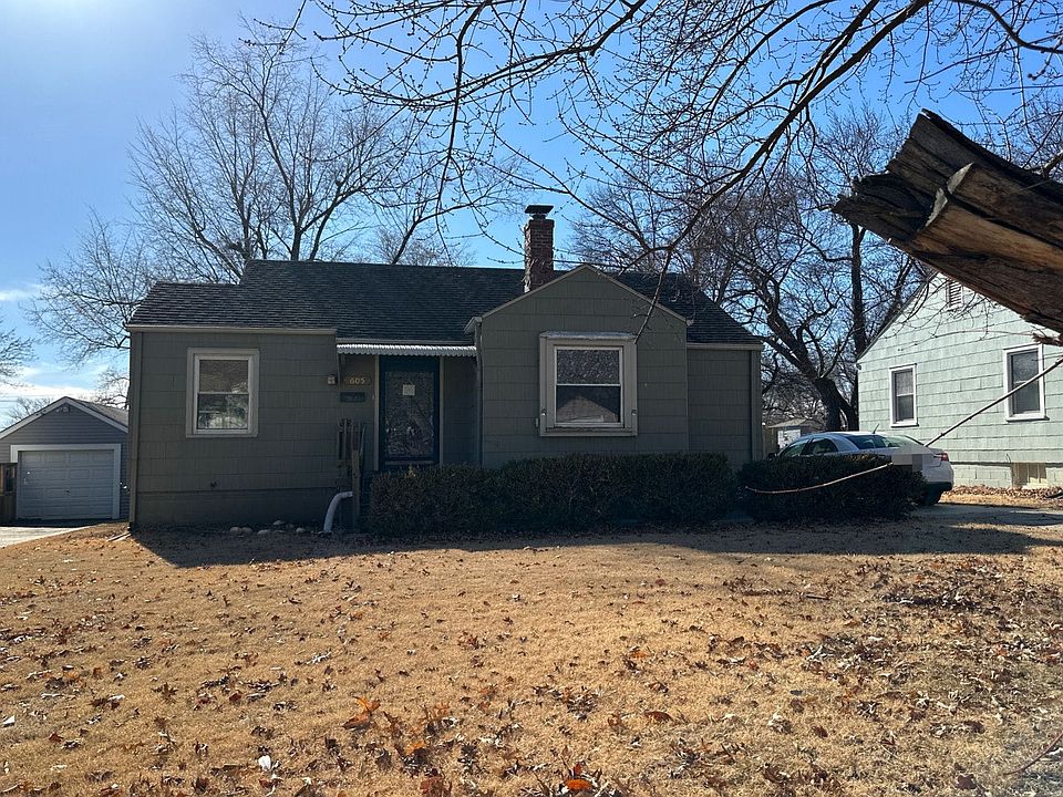 1st image of 605 W 86th Ter