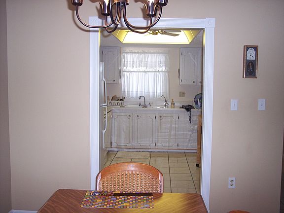 5th image of 3452 Lake Bayshore Dr