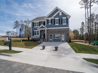 11548 Longtown Trl, Midlothian, VA 23112