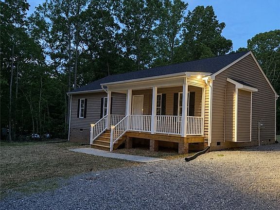 3rd image of 5081 Nomini Hall Rd