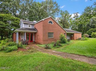 101 Chestnut Dr, Clinton, MS 39056