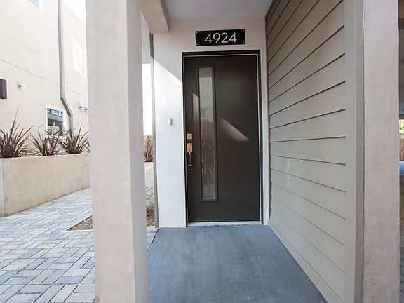 4th image of 4924 Laurel Canyon Blvd #2