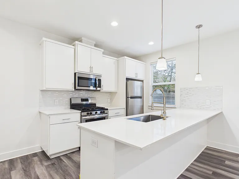 6102 Caddie St #B — Photo 8
