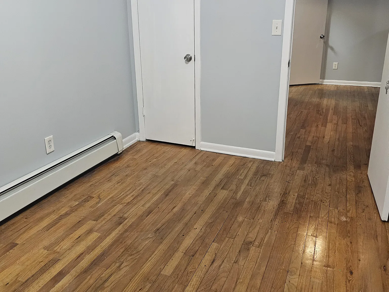 3 bed, $3,532 — Photo 2