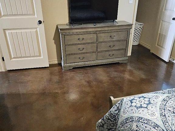 3rd image of 1315 Greens Private Dr