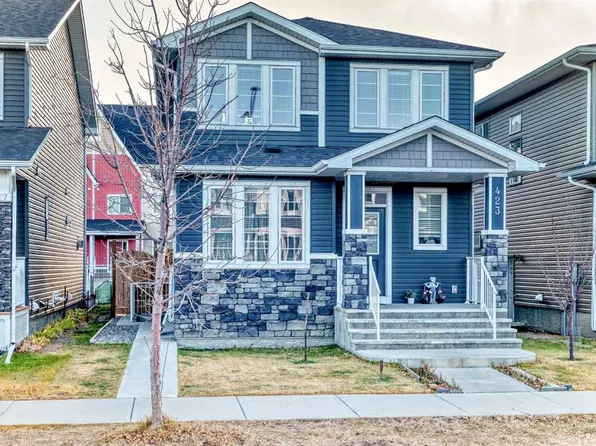 423 N Redstone Dr NE, Calgary, AB T3N 0R1