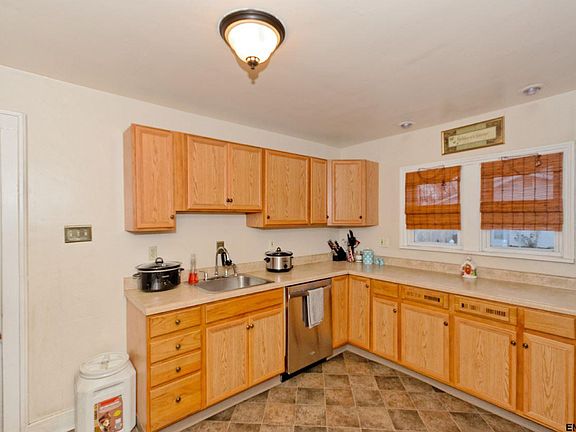 2nd image of 23 Waterman Ave