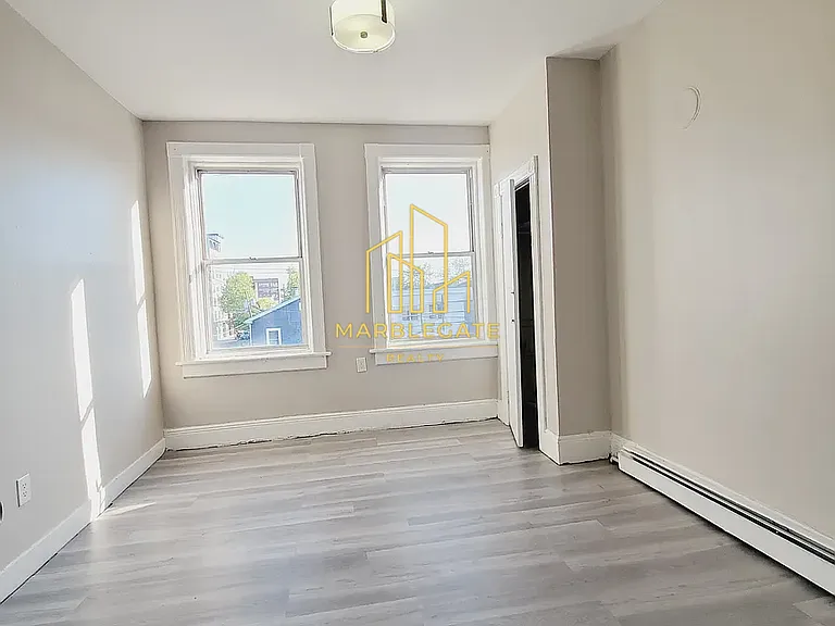 89-91 E 25th St #133 — Photo 3