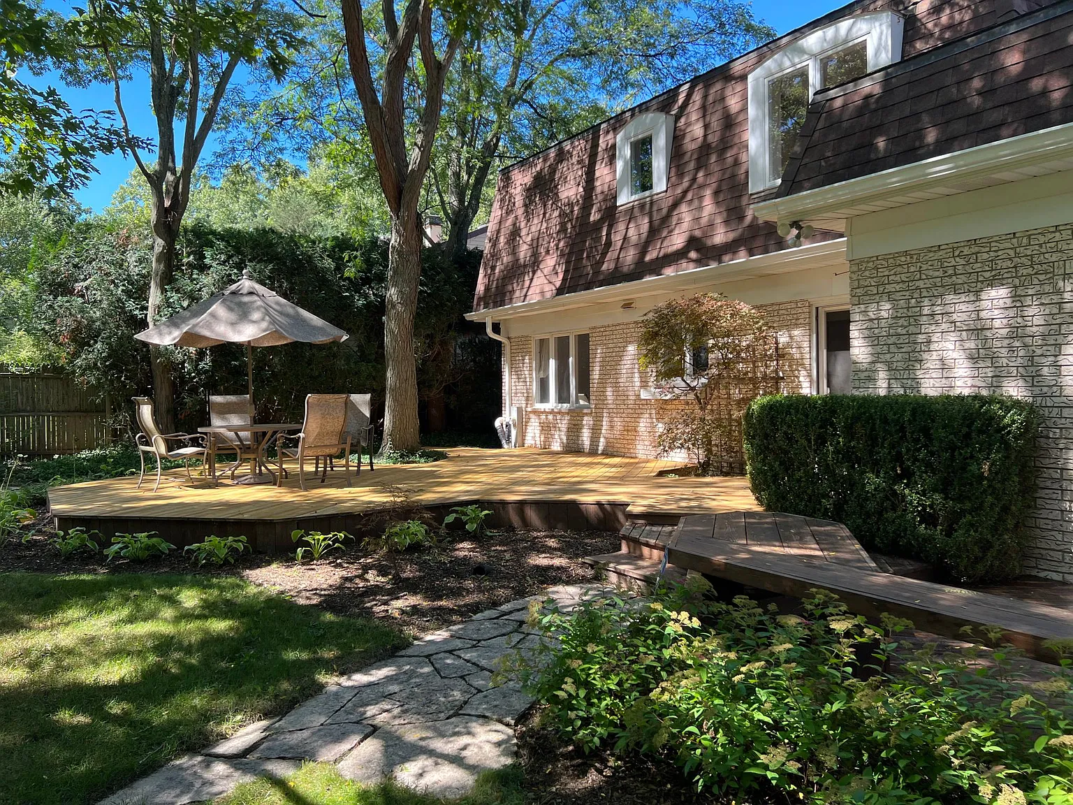 175 Linden Ave photo 1