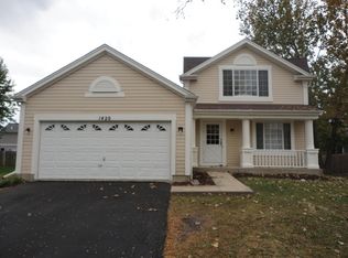 1420 N Elmwood Dr, Aurora, IL