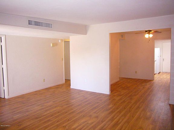 4th image of 3301 E Navajo Pl