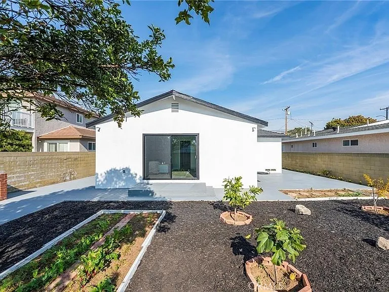 5130 Carmelynn St — Photo 38