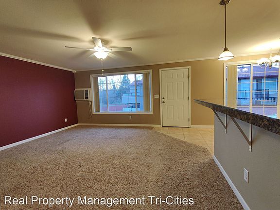 4th image of 526 S 40th Ave #A