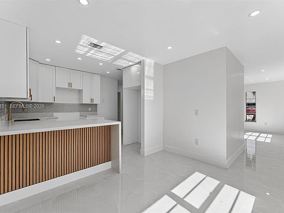 5th image of 10210 SW 175th St
