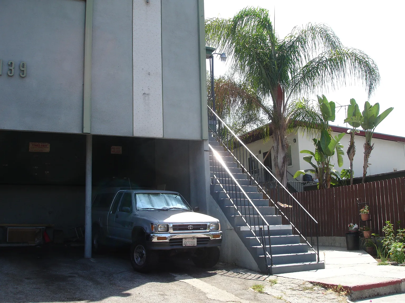 Studio, 300 sqft, $1,268 — Photo 3