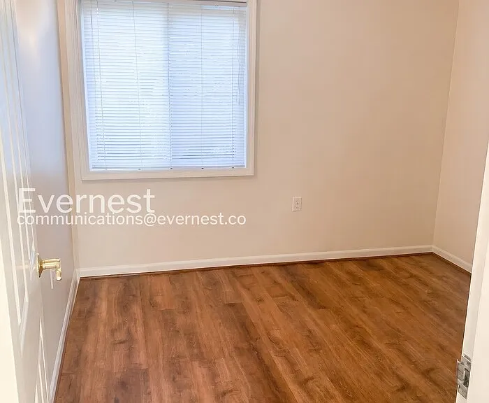 1528 Northgate Sq #2C — Photo 7