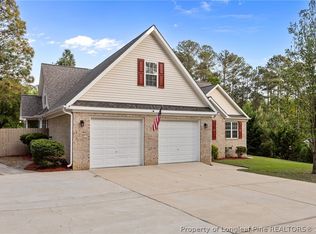 3419 Hawthorne St, Hope Mills, NC 28348