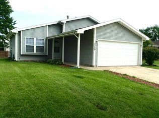 239 Willow Rd, Matteson, IL 60443